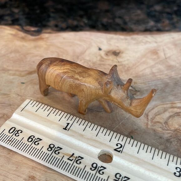 Miniature Wood Carved Rhinocerous - Picture 3 of 4